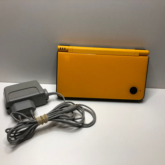 Nintendo DSi XL