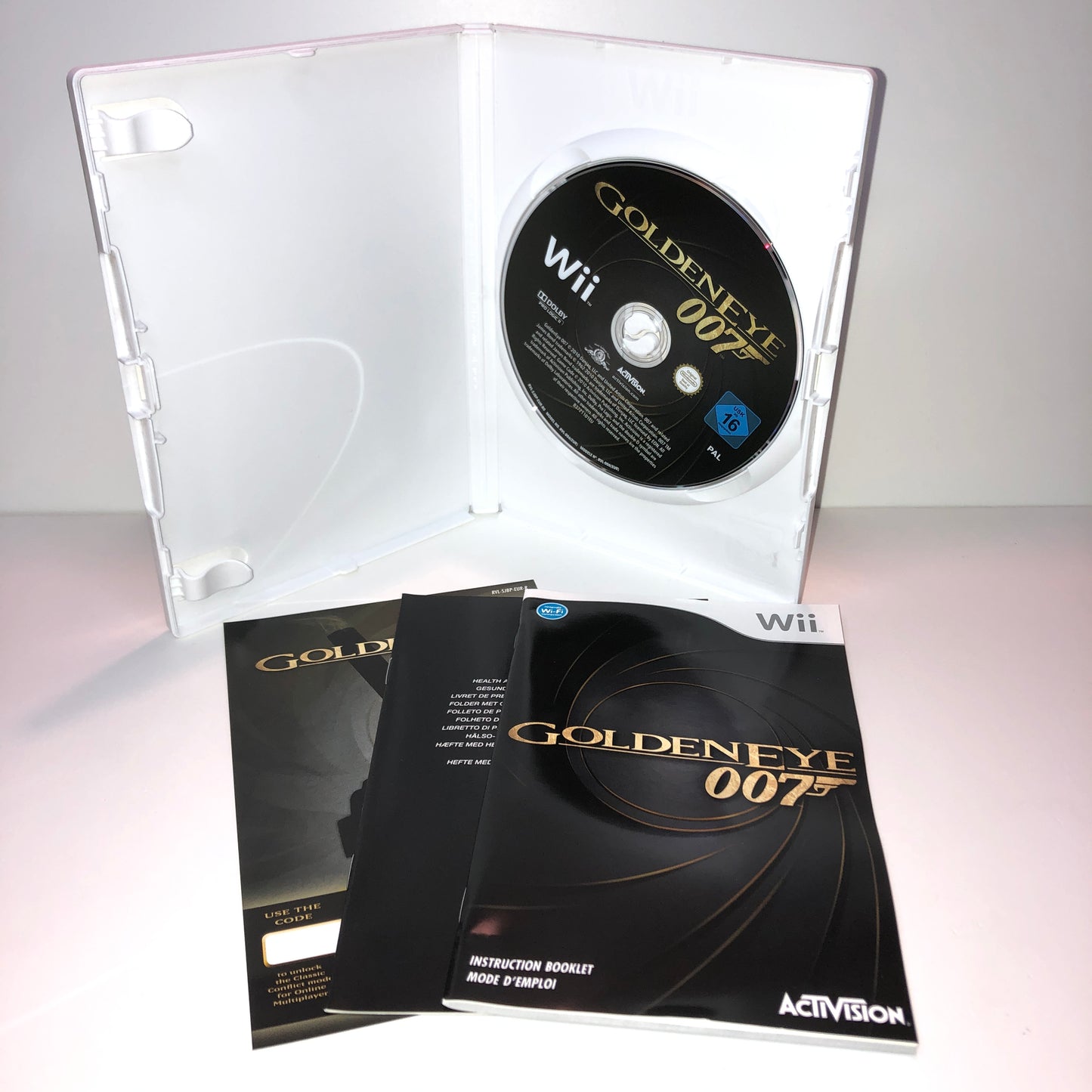 GoldenEye 007 Bundle Pad