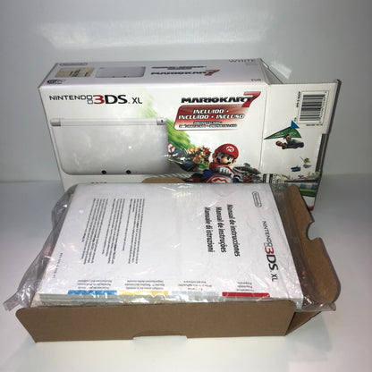 Nintendo 3DS XL Bundle Mario Kart 7