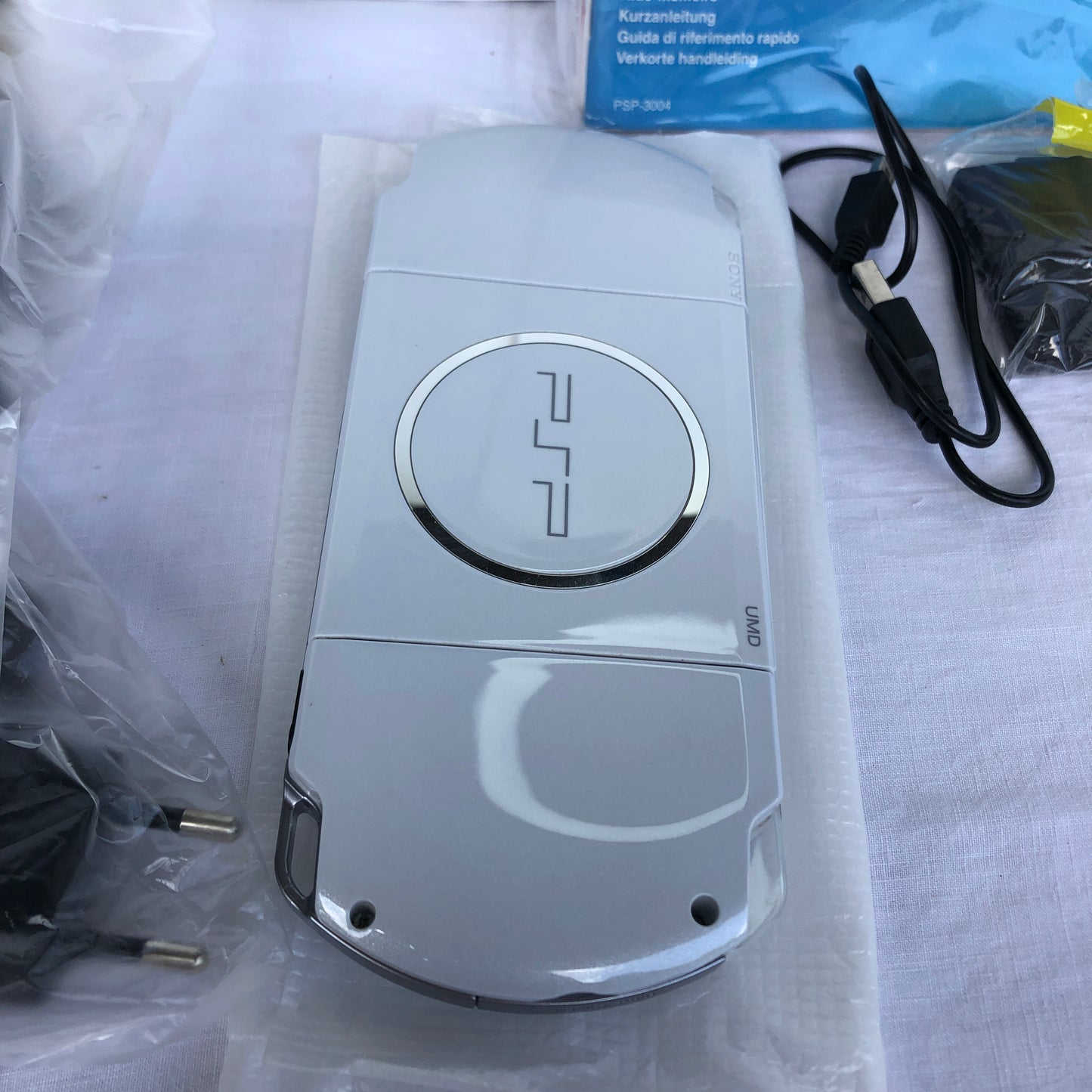 PSP 3004 Pearl White