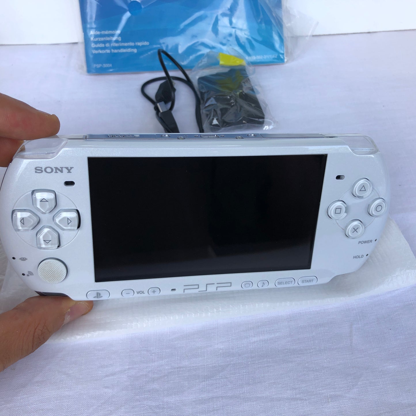 PSP 3004 Pearl White