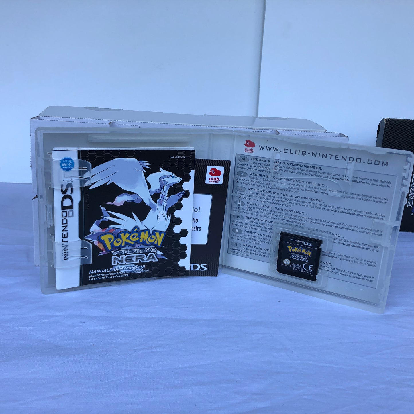 Nintendo DSi Limited Edition Pokémon Black Version