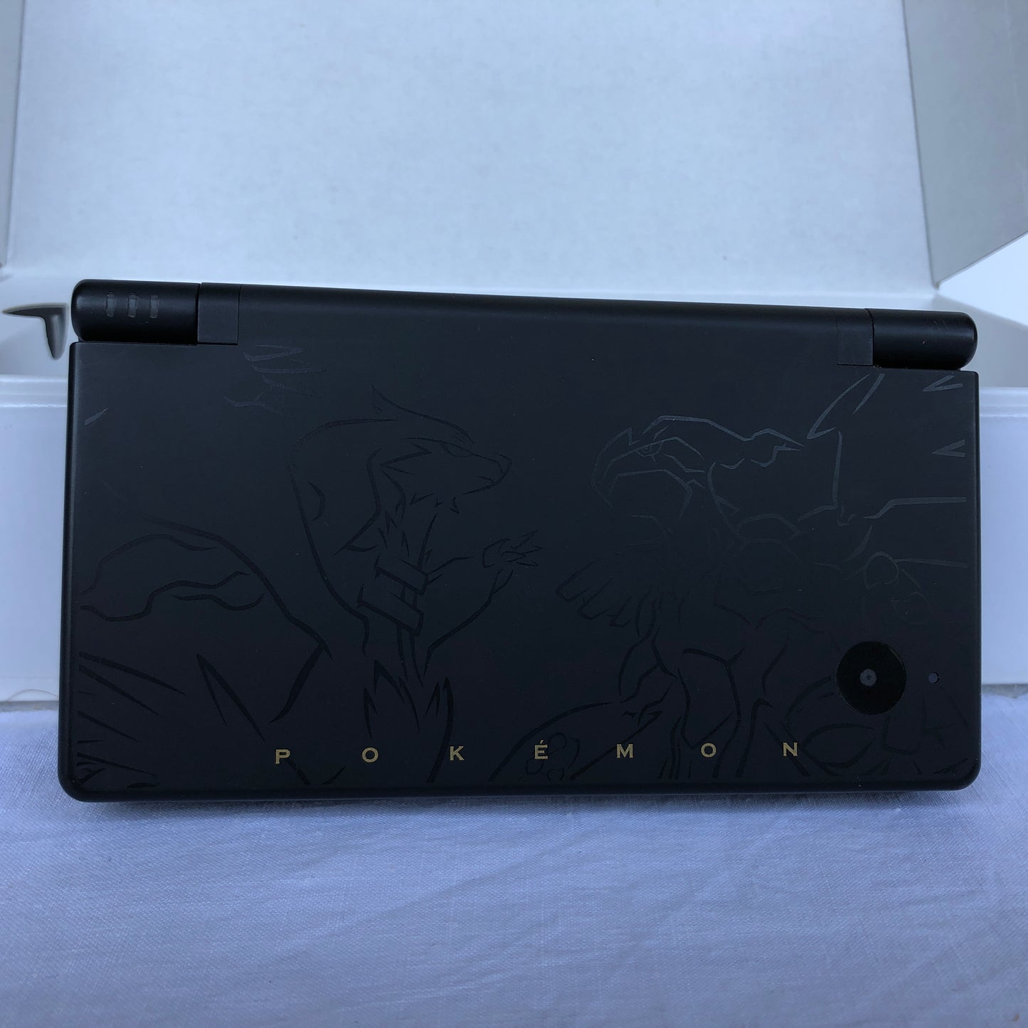 Nintendo DSi Limited Edition Pokémon Black Version