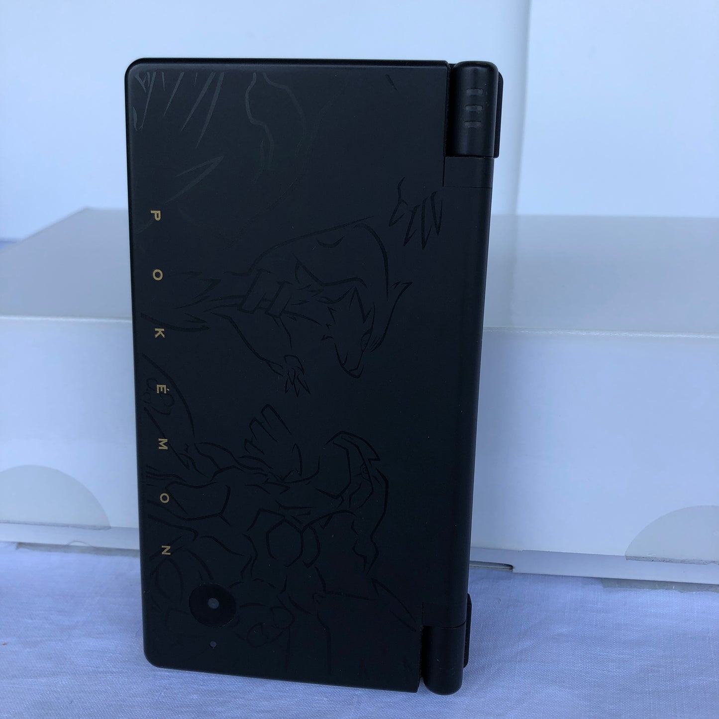 Nintendo DSi Limited Edition Pokémon Black Version