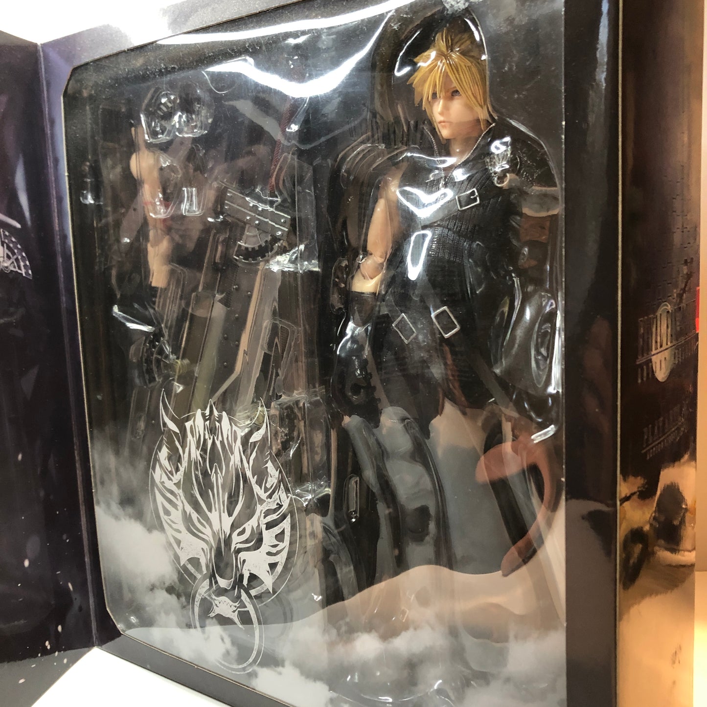 Action Figure Cloud Final Fantasy VII Advent Children Play Arts Kai