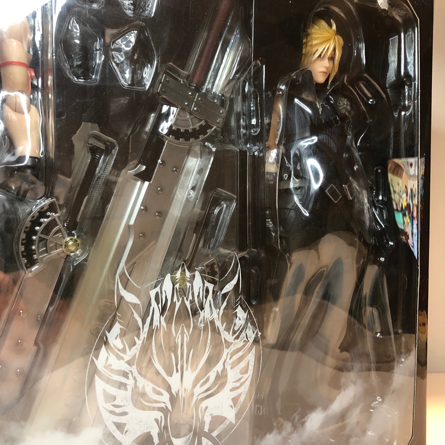 Action Figure Cloud Final Fantasy VII Advent Children Play Arts Kai