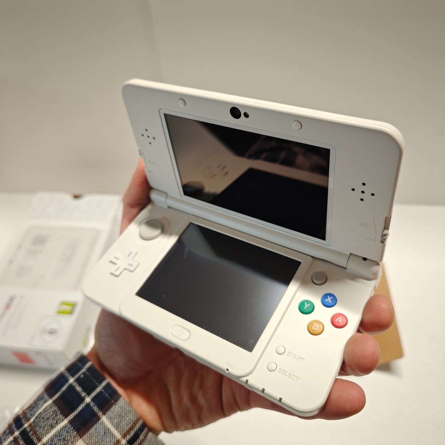 New Nintendo 3DS Ambassador Edition