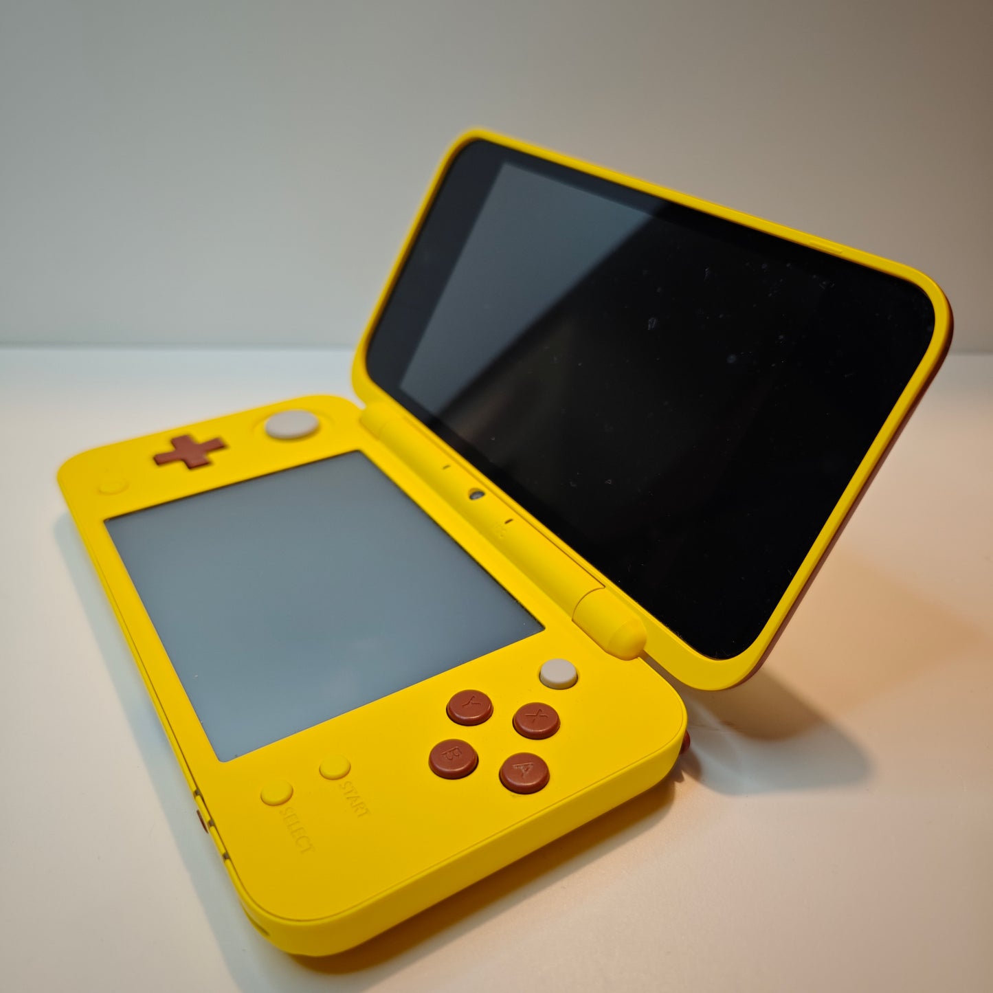 New Nintendo 2DS XL Pikachu Edition