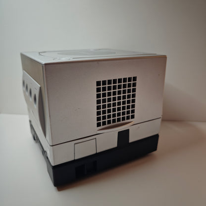 Nintendo Gamecube Silver + Game Boy Player