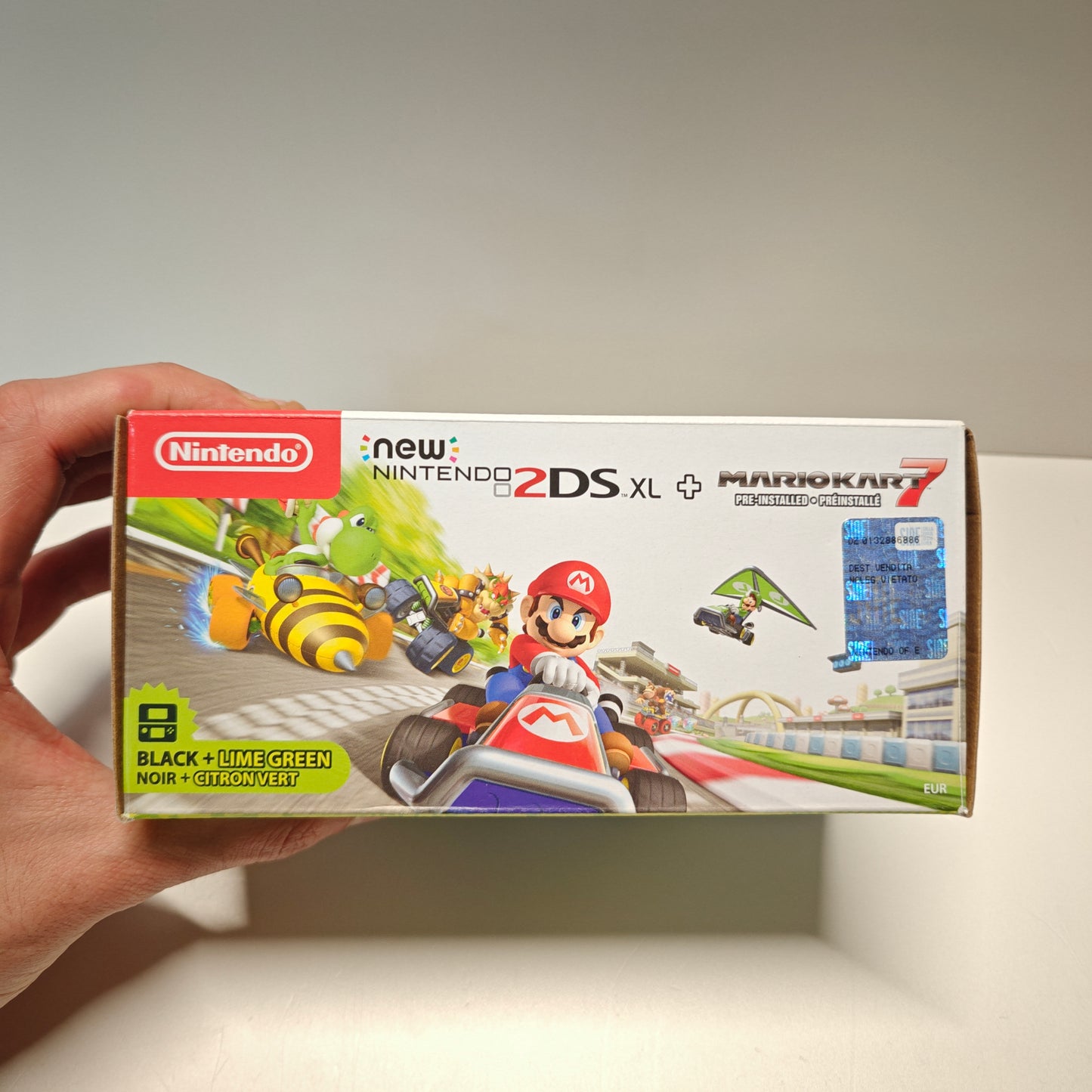 New Nintendo 2DS XL Bundle Mario Kart 7