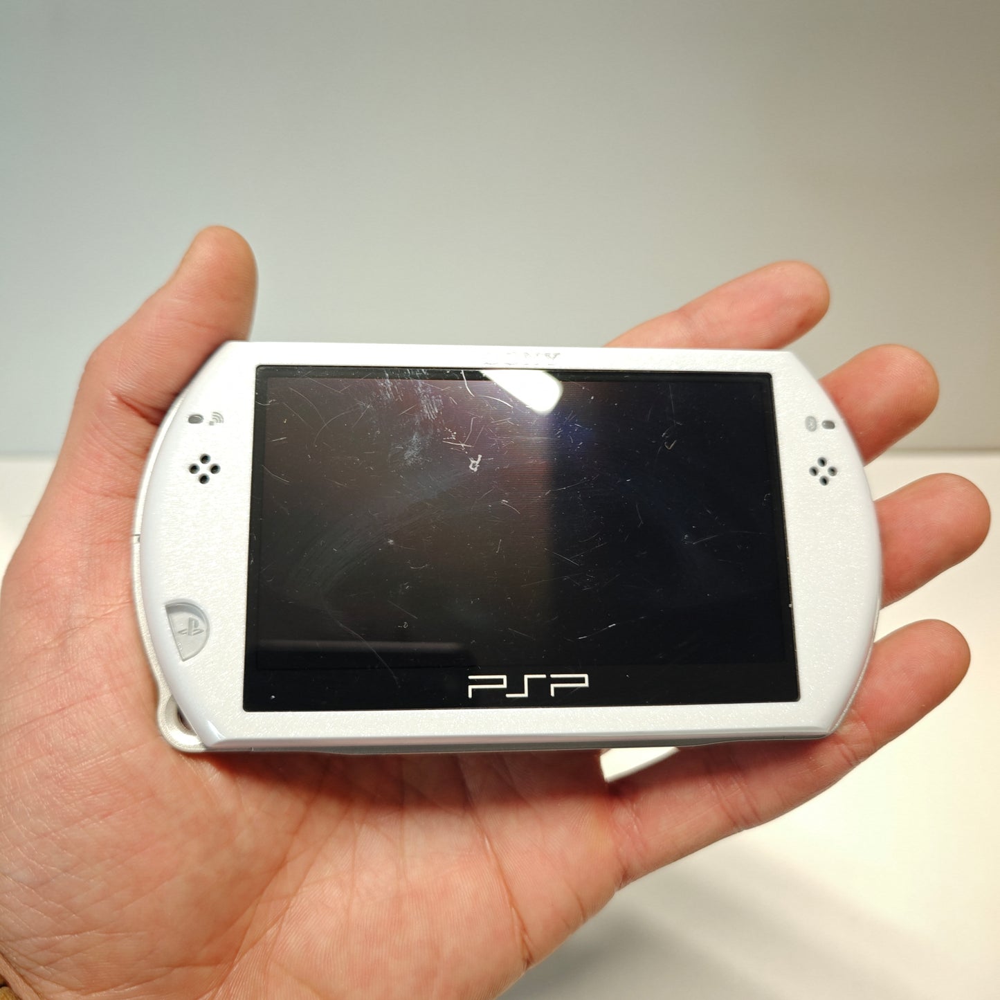 PlayStation Portable PSP Go White